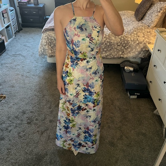 WORN ONCE - J.O.A. LOS ANGELES Floral Dress - Picture 5 of 13